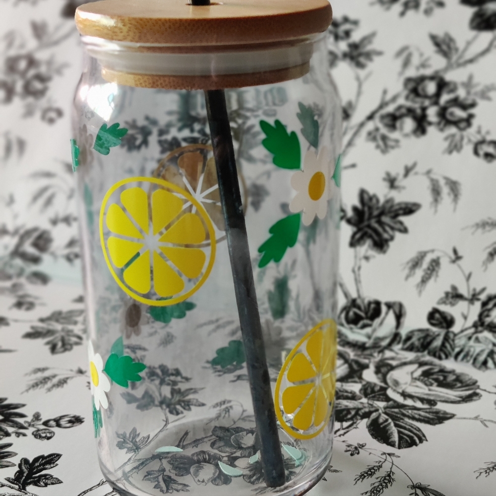 Glass drinking cup - Picture 3 of 3